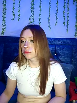 Amber prada online show from April 18, 2026, 9:59 pm