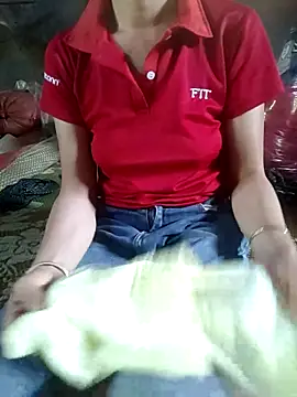 Snapshot of Lucky-beo chatting on May 27, 2026, 1:57 am Lucky-beo online show from May 27, 2026, 1:57 am