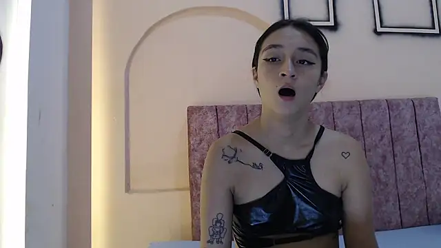 maylin sex online show from April 22, 2026, 1:23 am