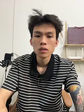 zzzzppp3 online show from April 22, 2026, 3:57 am