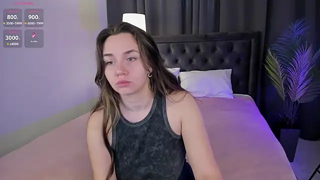 Snapshot of Domirelle chatting on May 14, 2026, 4:09 am Domirelle online show from May 14, 2026, 4:09 am