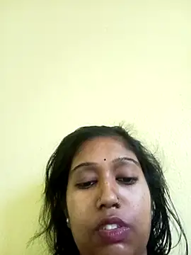 Snapshot of bannerjeesneha20 chatting on April 25, 2026, 2:25 am bannerjeesneha20 online show from April 25, 2026, 2:25 am