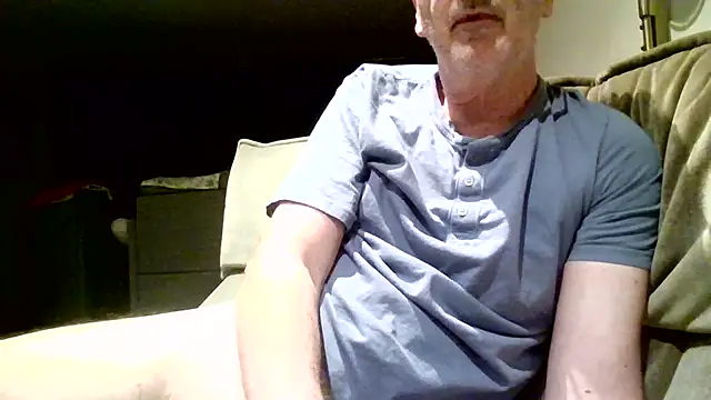 HotLucas66 online show from April 24, 2026, 9:28 pm