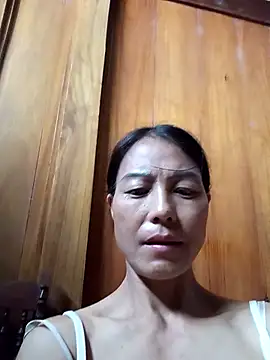 Snapshot of -Numin- chatting on June 17, 2026, 2:22 am -Numin- online show from June 17, 2026, 2:22 am