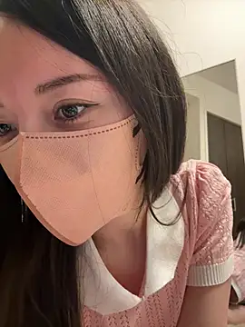 Snapshot of shinochan__ chatting on April 12, 2026, 12:52 pm shinochan online show from April 12, 2026, 12:52 pm