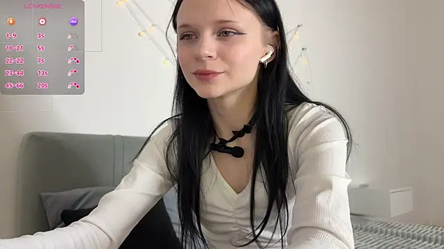 Snapshot of meowchaa chatting on April 21, 2026, 5:30 pm meowchaa online show from April 21, 2026, 5:30 pm