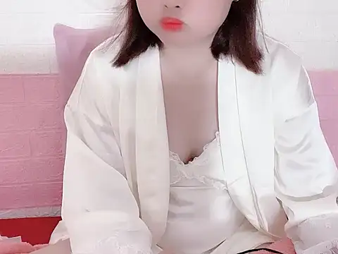 TieuYeuTinh6868 online show from March 23, 2026, 4:51 pm