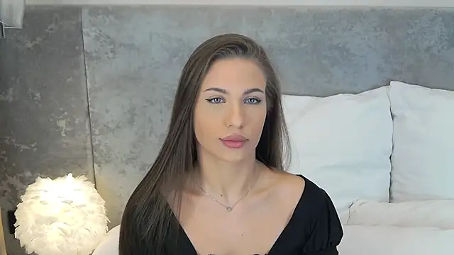 Lana Drake online show from May 1, 2026, 5:12 am