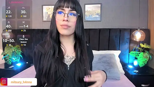 Hanna  mitsury  online show from July 1, 2026, 1:22 pm