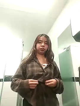 Snapshot of Atenea_7 chatting on April 15, 2026, 7:40 pm Atenea 7 online show from April 15, 2026, 7:40 pm