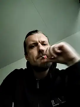 DutchDimitri94 online show from May 5, 2026, 6:22 pm