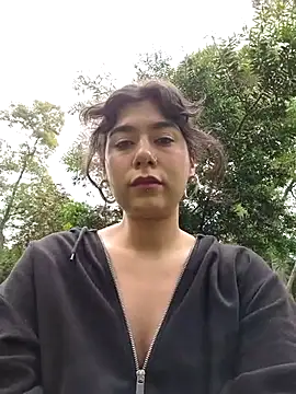 Eletraa online show from May 3, 2026, 2:09 pm