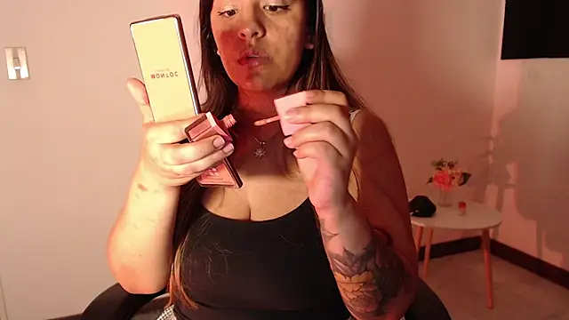 Snapshot of Ivvy_Bloom chatting on April 11, 2026, 2:08 am Ivvy Bloom online show from April 11, 2026, 2:08 am