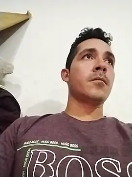 Gabriel leon33 online show from June 16, 2026, 2:33 am