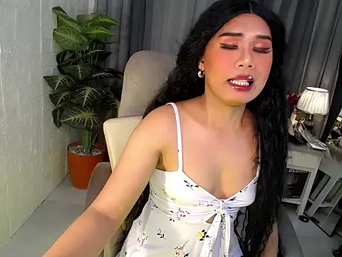 Snapshot of Yourgorgeousmarge chatting on April 12, 2026, 2:04 am Yourgorgeousmarge online show from April 12, 2026, 2:04 am