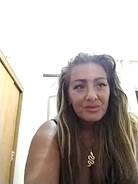 Snapshot of Exotic_ParisX chatting on May 1, 2026, 8:47 pm Exotic ParisX online show from May 1, 2026, 8:47 pm