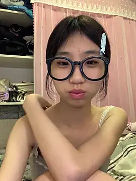 nina5201 online show from April 8, 2026, 4:19 pm