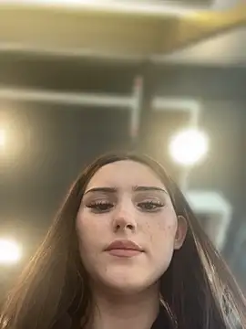 Snapshot of AnitaFly chatting on April 9, 2026, 10:54 am AnitaFly online show from April 9, 2026, 10:54 am