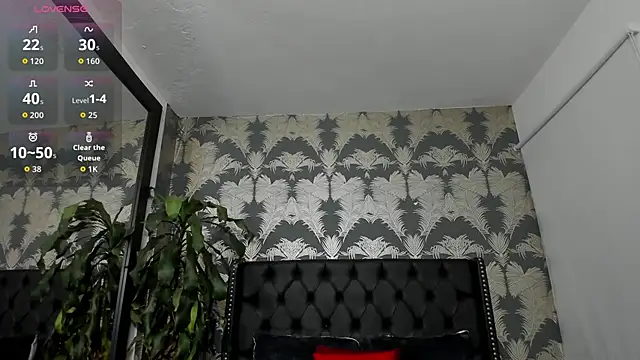 Snapshot of Pamela_di_angelo chatting on April 22, 2026, 9:32 pm Pamela di angelo online show from April 22, 2026, 9:32 pm