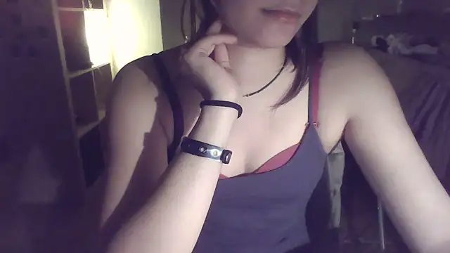 Snapshot of HoneyDrip_1 chatting on June 16, 2026, 8:20 pm HoneyDrip 1 online show from June 16, 2026, 8:20 pm