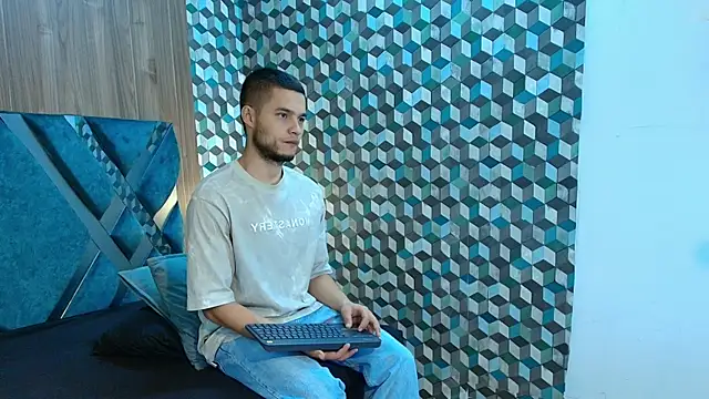 Joaho Fernandez online show from July 19, 2026, 6:48 pm
