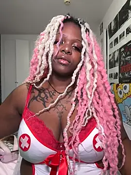 Snapshot of Nyla_xox chatting on April 1, 2026, 9:56 pm Nyla xox online show from April 1, 2026, 9:56 pm