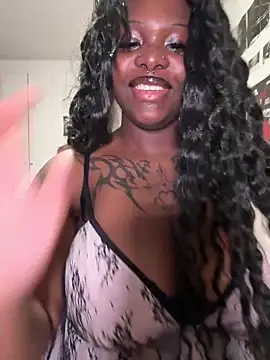 Snapshot of Nyla_xox chatting on April 8, 2026, 11:39 pm Nyla xox online show from April 8, 2026, 11:39 pm