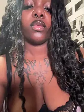 Snapshot of Nyla_xox chatting on April 10, 2026, 10:17 pm Nyla xox online show from April 10, 2026, 10:17 pm