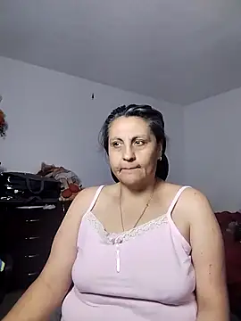 Merlyna Goldenss online show from April 21, 2026, 3:02 am