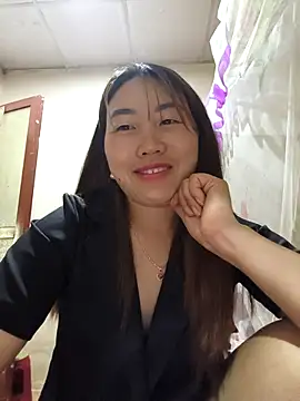 Snapshot of he-se-kin chatting on April 28, 2026, 12:53 am he-se-kin online show from April 28, 2026, 12:53 am