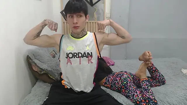 naty 18 online show from April 30, 2026, 5:36 am