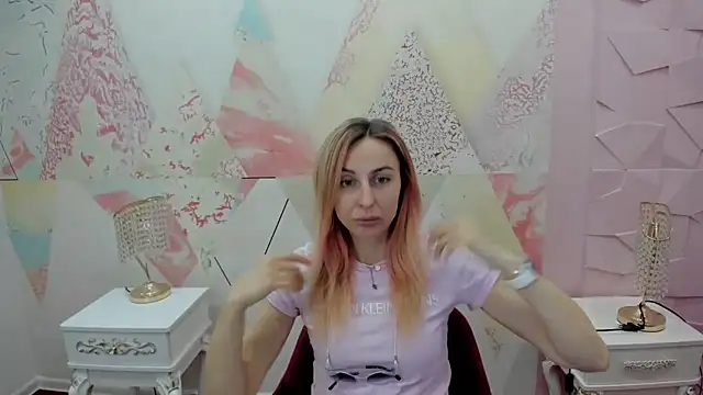 Snapshot of Mary_vellis chatting on March 30, 2026, 10:28 am Mary vellis online show from March 30, 2026, 10:28 am