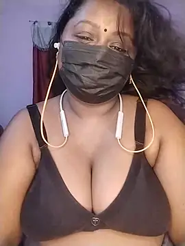 Snapshot of Tamil-Dhara chatting on June 25, 2026, 6:24 pm Tamil-Dhara online show from June 25, 2026, 6:24 pm