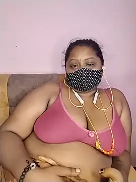 Snapshot of Tamil-Dhara chatting on June 4, 2026, 8:19 am Tamil-Dhara online show from June 4, 2026, 8:19 am