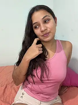 Snapshot of Colochitapupy chatting on April 22, 2026, 3:35 am Colochitapupy online show from April 22, 2026, 3:35 am