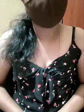 Snapshot of Latha_lovely chatting on April 24, 2026, 2:30 pm Latha lovely online show from April 24, 2026, 2:30 pm