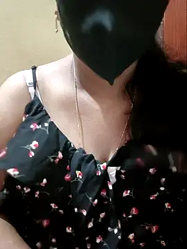 Snapshot of Latha_lovely chatting on May 13, 2026, 9:05 am Latha lovely online show from May 13, 2026, 9:05 am