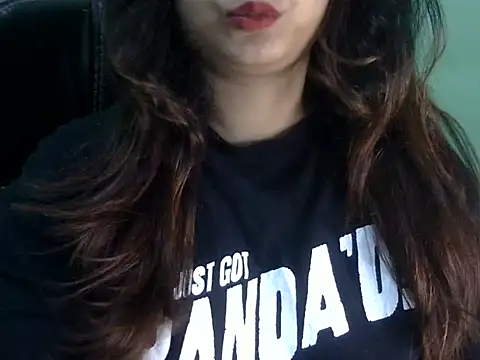 Snapshot of shivi_jaan chatting on May 14, 2026, 2:08 am shivi jaan online show from May 14, 2026, 2:08 am