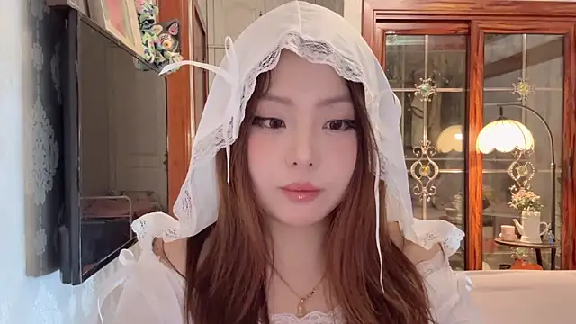 thelittlexx online show from April 25, 2026, 7:22 am