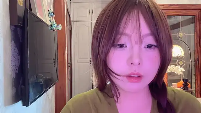 thelittlexx online show from May 17, 2026, 7:30 am