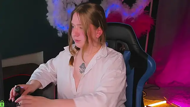 Lilit Sinful online show from April 27, 2026, 7:23 pm