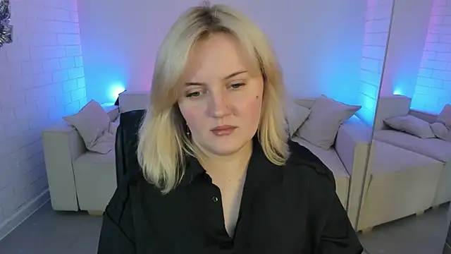 Snapshot of KathyBriggs chatting on March 28, 2026, 5:19 am KathyBriggs online show from March 28, 2026, 5:19 am