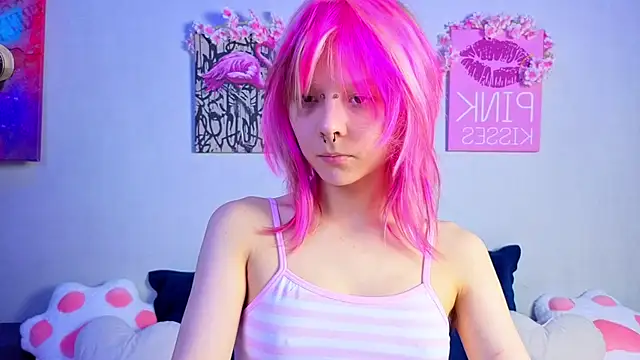 Snapshot of PerryKitty chatting on June 25, 2026, 3:17 pm PerryKitty online show from June 25, 2026, 3:17 pm