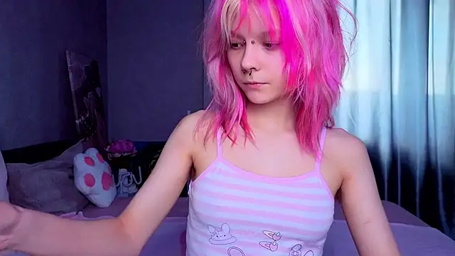 Snapshot of PerryKitty chatting on June 30, 2026, 3:34 pm PerryKitty online show from June 30, 2026, 3:34 pm