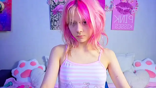 Snapshot of PerryKitty chatting on July 26, 2026, 9:27 am PerryKitty online show from July 26, 2026, 9:27 am