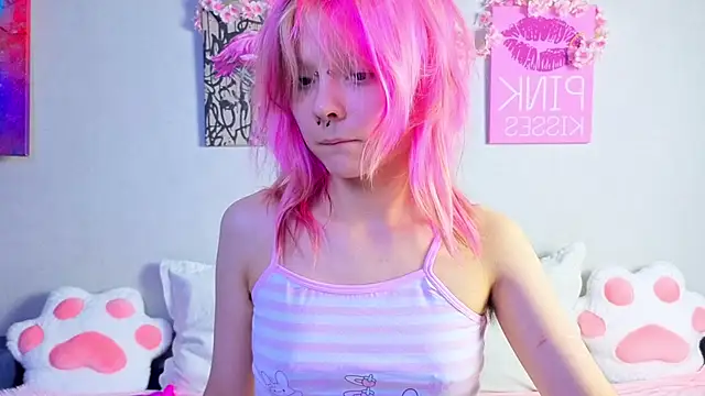 Snapshot of PerryKitty chatting on July 8, 2026, 5:02 pm PerryKitty online show from July 8, 2026, 5:02 pm