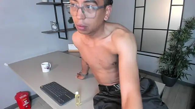 mike salaz online show from March 27, 2026, 8:26 am