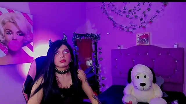 Snapshot of demony_deadboy chatting on April 19, 2026, 8:26 am demony deadboy online show from April 19, 2026, 8:26 am
