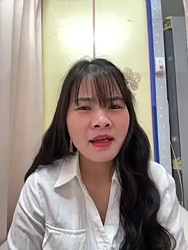Naked-xx online show from June 9, 2026, 1:23 pm