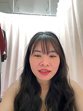 Naked-xx online show from May 7, 2026, 3:11 am
